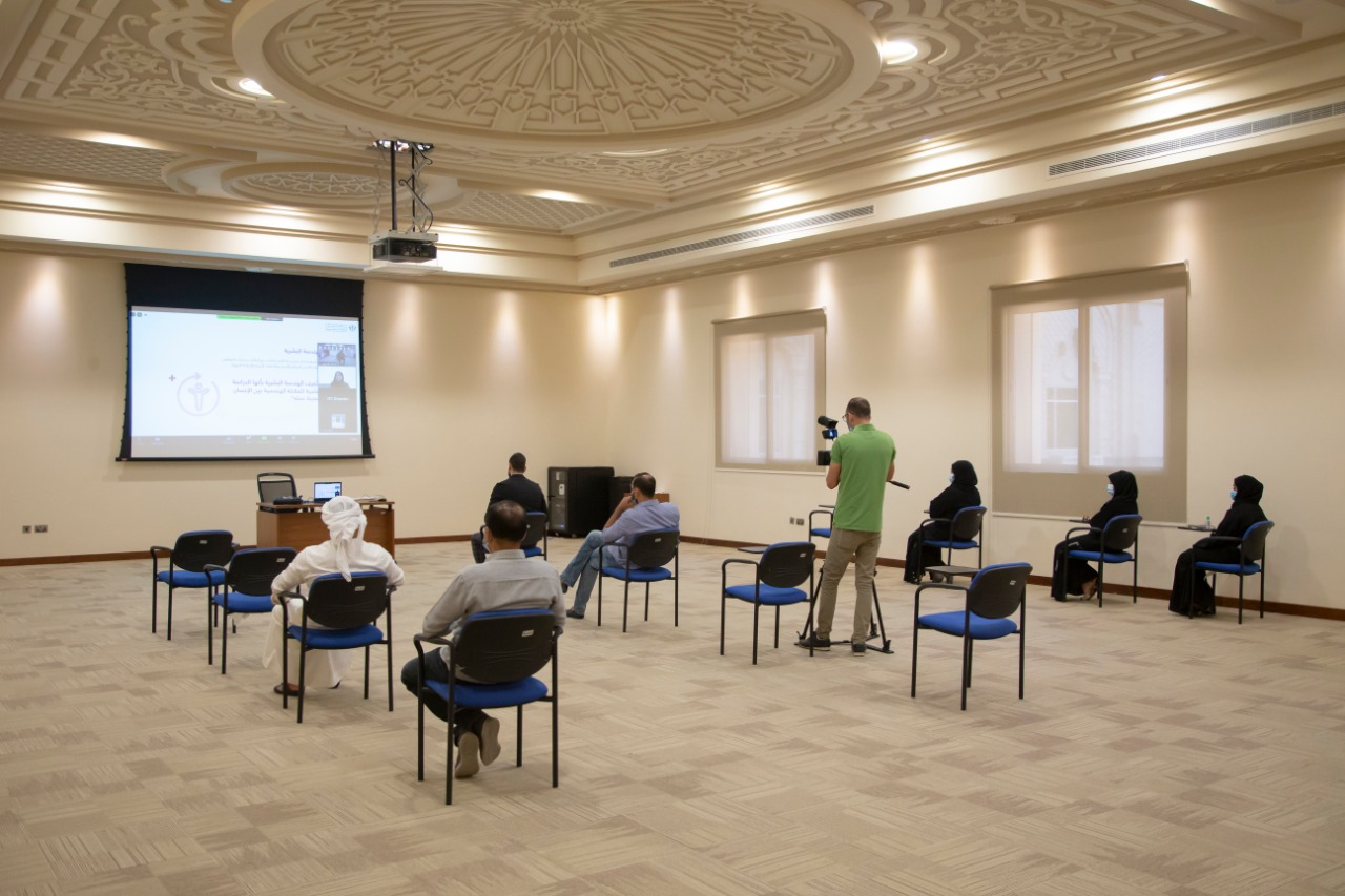السلامة في مقر العمل برنامج تدريبي لموظفي الجامعة القاسمية