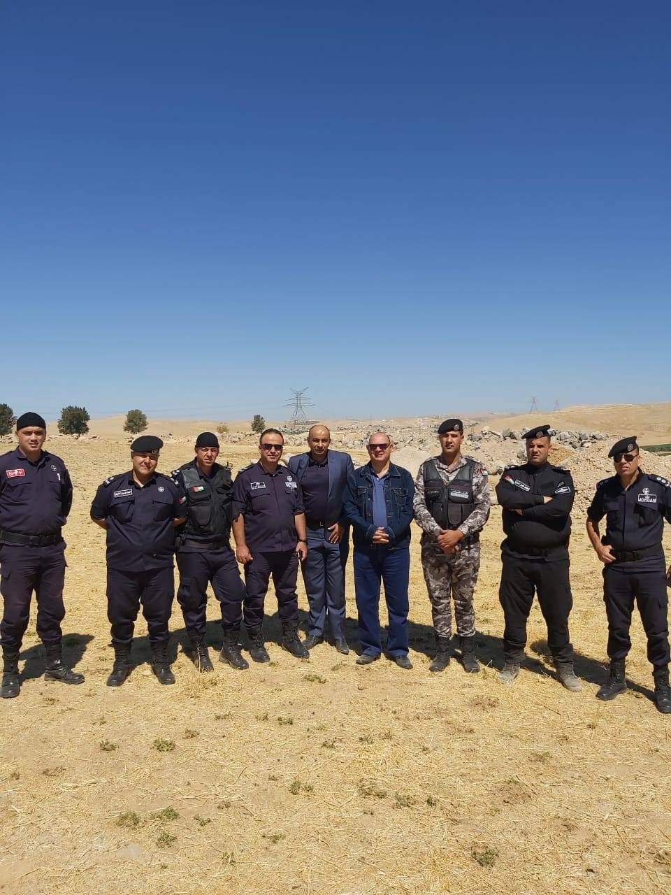 وزارة المياه والري : ضبط جرافات ولودر اثناء محاولة استخراج البازلت بطريقة مخالفة في الهاشمية