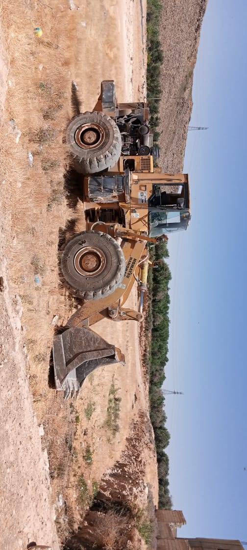 وزارة المياه والري : ضبط جرافات ولودر اثناء محاولة استخراج البازلت بطريقة مخالفة في الهاشمية