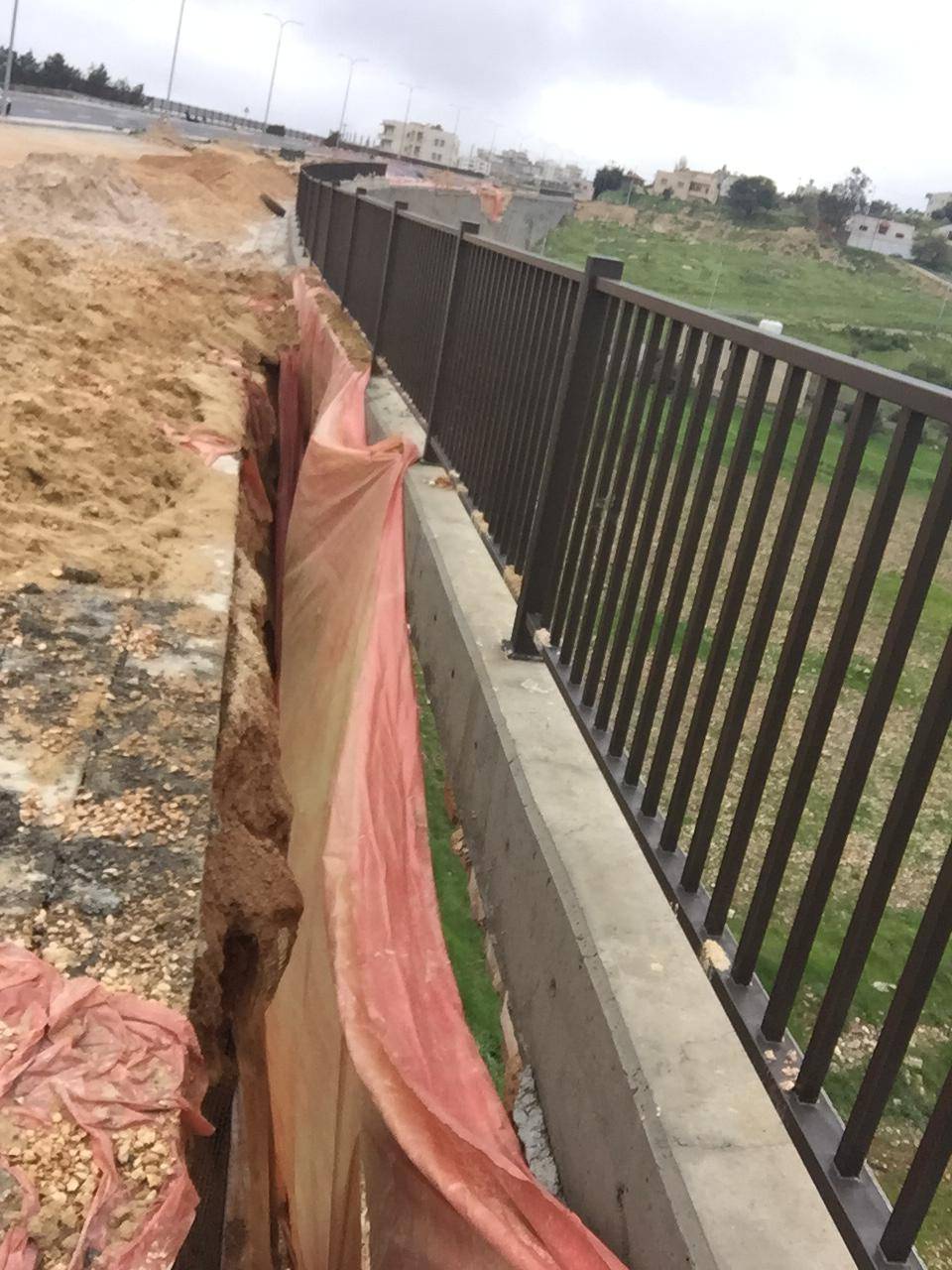 بالصور .. توضيح حكومي بشأن الأوامر التغييريّة والأعمال الإضافيّة على العطاءات الحكوميّة