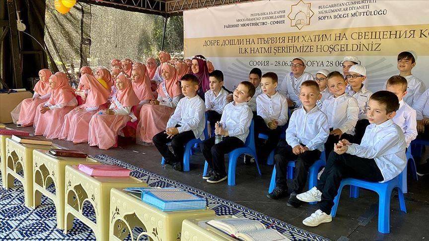 لأول مرة منذ 70 عاما .. العاصمة صوفيا تقيم مراسم ختم القرآن الكريم