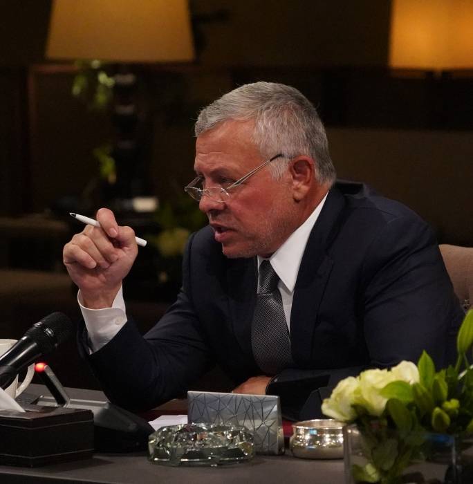 الملك يترأس اجتماعاً لعرض خطة الحكومة للسياحة العلاجية في الأردن