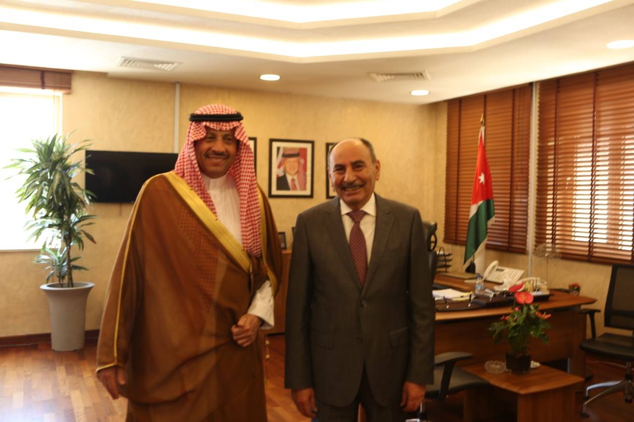 العموش والسديري يشددان على ضرورة تعزيز التعاون الاردني السعودي في مجال الانشاءات والاسكان والهندسة