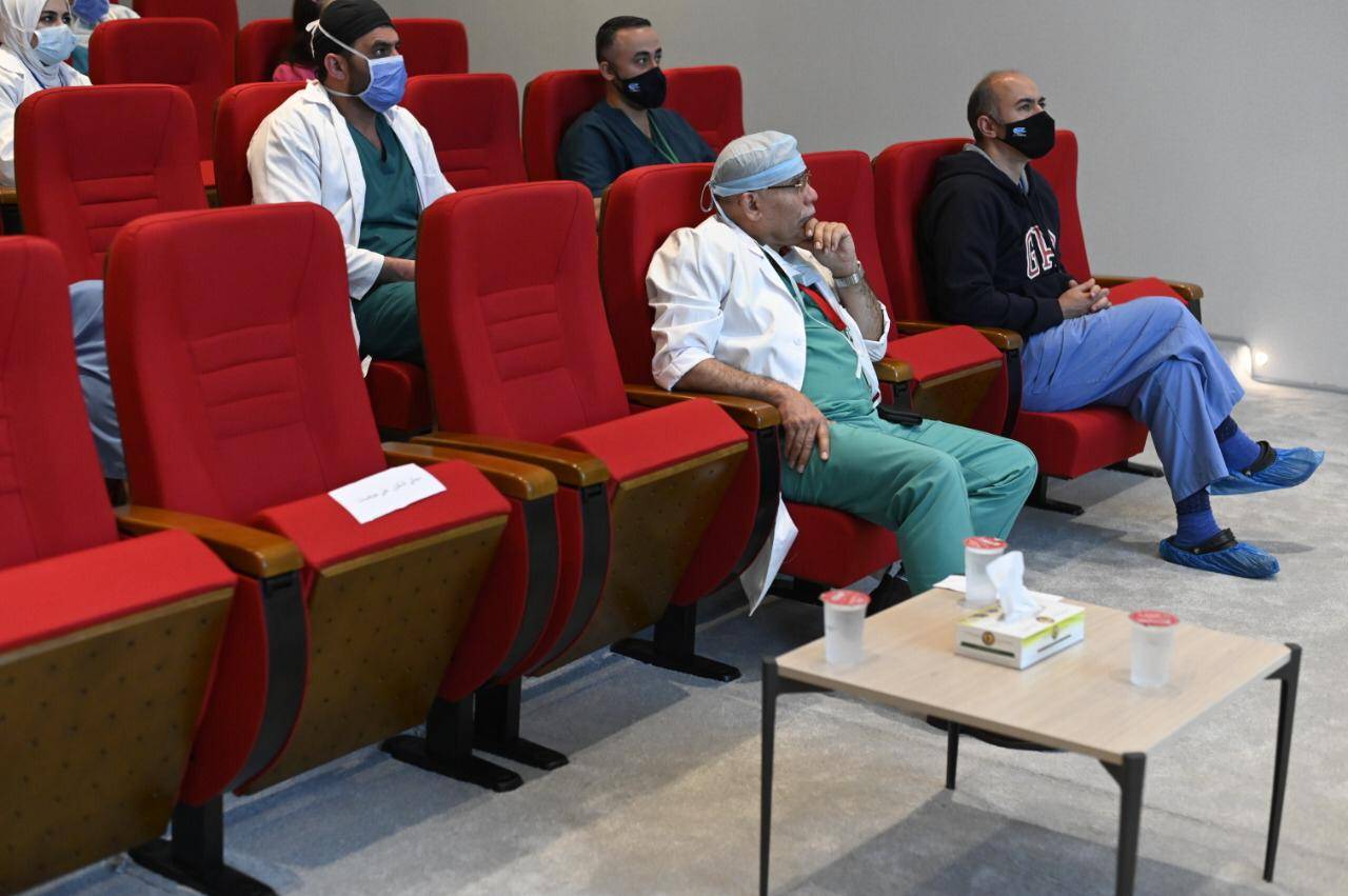 محاضرة في المستشفى الكندي تحذر من سوء استخدام العقاقير المخدرة ومسكنات الالام القوية