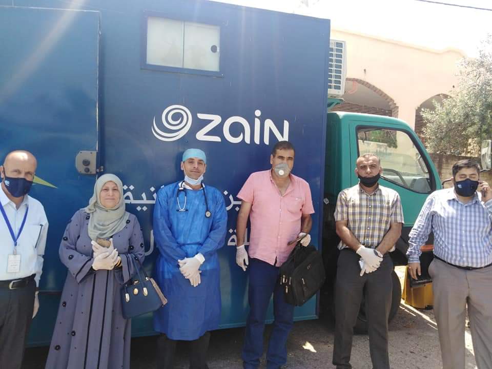 وزارة الصحة بالتعاون مع عيادة زين المتنقلة تنفذ عدداً من الزيارات الميدانية في عجلون