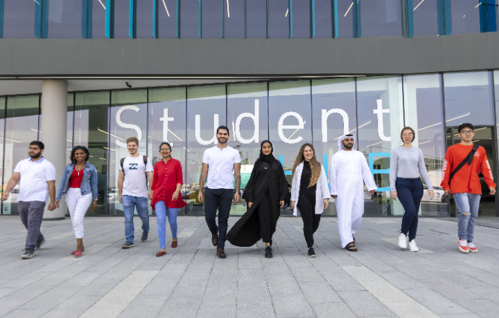 مؤسسة QS تصنّف جامعة عجمان ضمن أفضل 150 مؤسسة أكاديمية عمرها أقل من 50 عاما