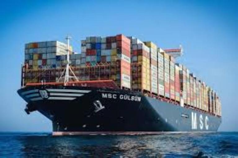 ميناء حاويات العقبة يستقبل باخرة عملاقة تستوعب 15 ألف وحدة مكافئة