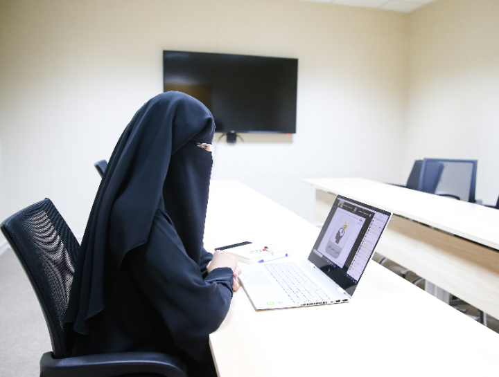 غرفة عجمان تنظم منصة عصف ذهني الأعمال ما بعد كوفيد