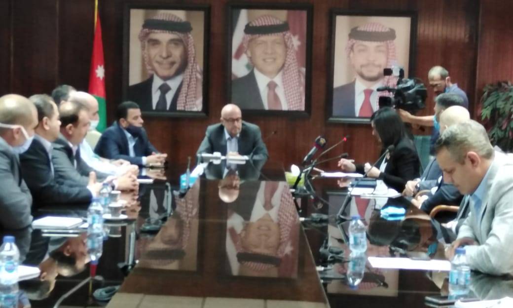 وزير المياه والري : مرحلة جديدة من الخدمات الالكترونية الحديثة في قطاع المياه تطبيق للهواتف الذكية