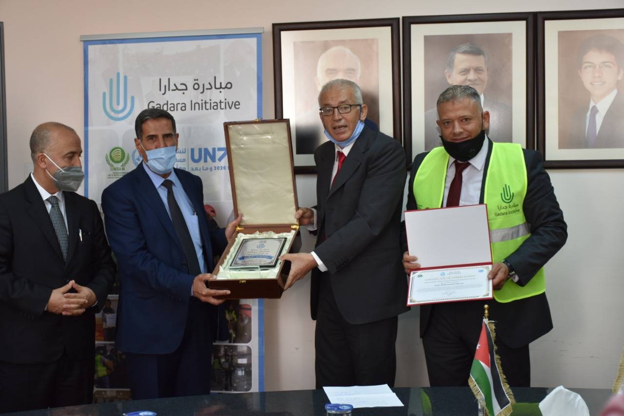 مبادرة جدارا تكرم خط الدفاع الأول في مستشفى الملك المؤسس عبدالله الجامعي