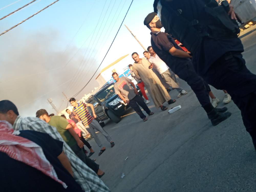أعمال شغب وحرق منازل ومركبات إثر وفاة شخص بمشاجرة في منطقة الحمراء بالمفرق .. فيديو