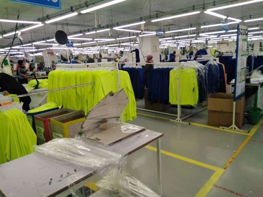 لجنة من الصحة والعمل والدفاع المدني ترفع تقريرها لوزير العمل .. والبطاينة يقرر إعادة فتح مصنع الزمالية