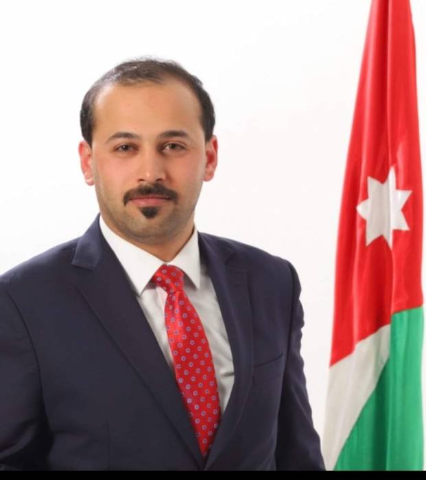 تهنئة للقاضي محمد حسين الحراحشه بمناسبة صدور الإرادة الملكية بتعينه قاضياً في وزارة العدل