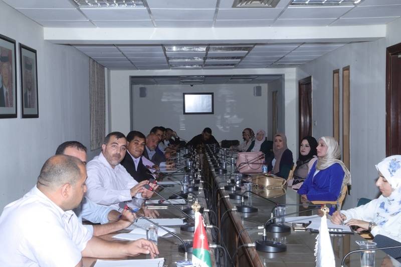 في حلقة نقاشية نظمتها جماعة عمان لحوارات المستقبل : الميدان التعليمي يجمع على فشل تجربة التعليم عن بعد