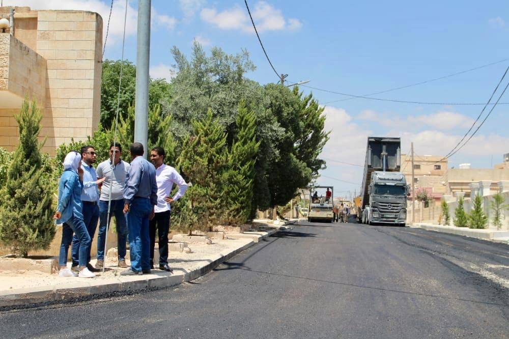 بلدية المفرق الكبرى تستلم عدة مشاريع