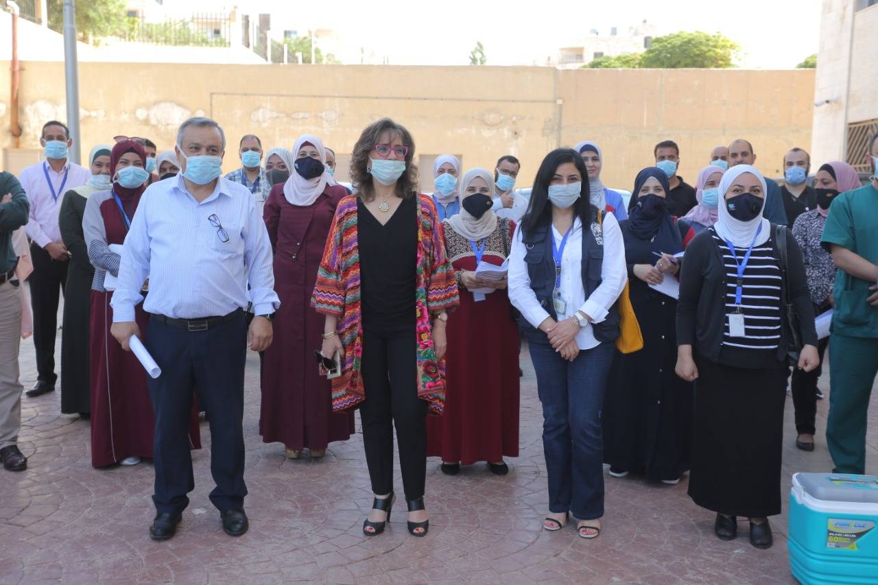 فرق مسح مختصة لإجراء دراسة حول المسح المصلي لمعرفة مدى انتشار الاصابة بفيروس كورونا في المجتمع الأردني