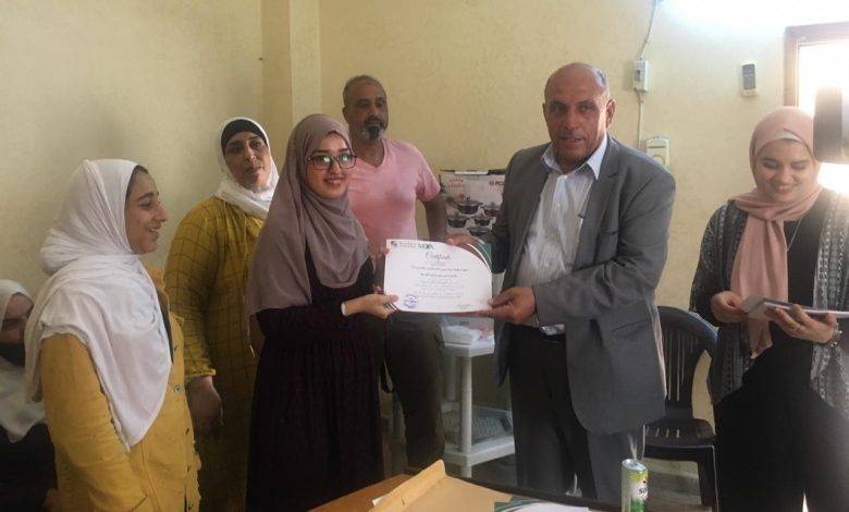 الخشان يرعى تخريج دورة “مشروعي” في جمعية خيرات القليعات الخيرية