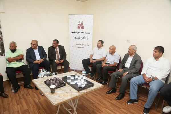 المومني خلال زيارته لمجموعة القلعة : يجب إعادة النظر في قضية المواقع الألكترونية وخريجي الصحافة والاعلام