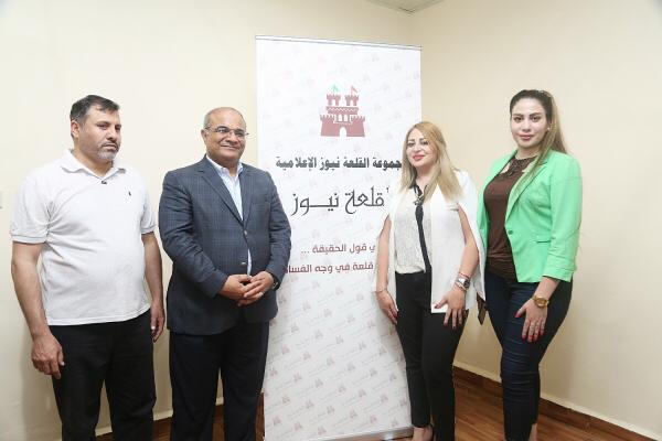 المومني خلال زيارته لمجموعة القلعة : يجب إعادة النظر في قضية المواقع الألكترونية وخريجي الصحافة والاعلام