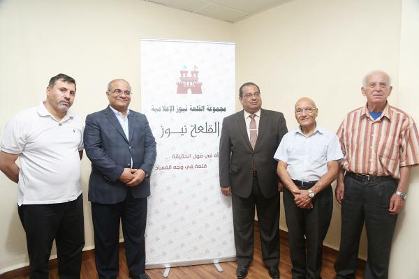 المومني خلال زيارته لمجموعة القلعة : يجب إعادة النظر في قضية المواقع الألكترونية وخريجي الصحافة والاعلام