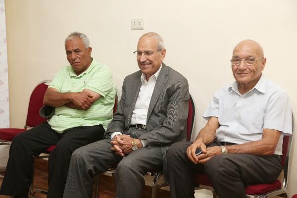 المومني خلال زيارته لمجموعة القلعة : يجب إعادة النظر في قضية المواقع الألكترونية وخريجي الصحافة والاعلام