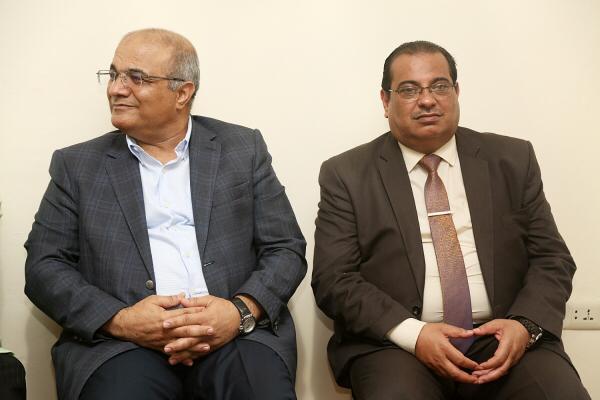 المومني خلال زيارته لمجموعة القلعة : يجب إعادة النظر في قضية المواقع الألكترونية وخريجي الصحافة والاعلام