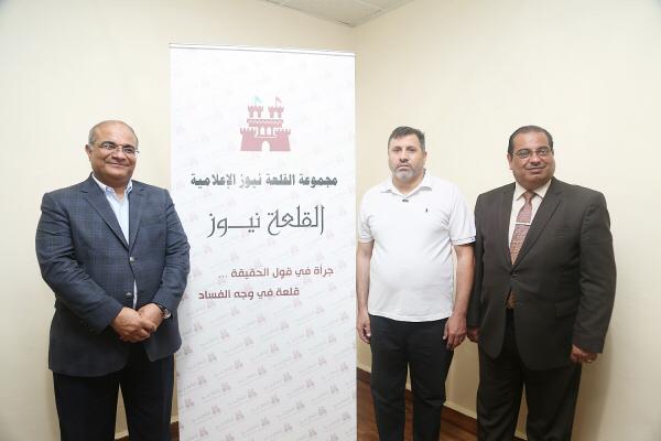 المومني خلال زيارته لمجموعة القلعة : يجب إعادة النظر في قضية المواقع الألكترونية وخريجي الصحافة والاعلام