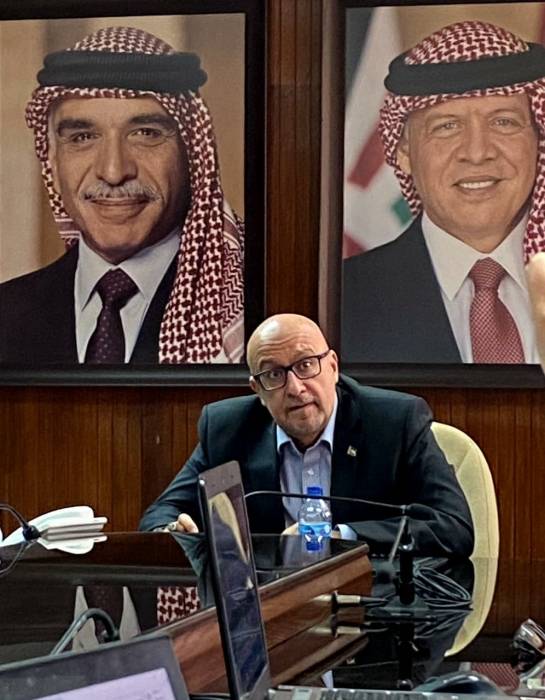 وزير المياه والري يدعو للتعامل المسؤول مع المياه في  ظل ارتفاع درجات الحرارة