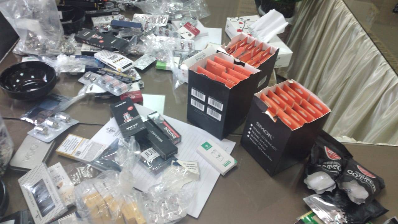 الجمارك الاردنية تحبط تهريب كميات كبيرة من السجائر الكترونية 