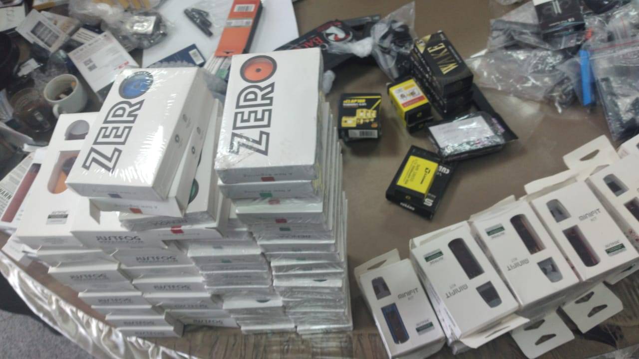 الجمارك الاردنية تحبط تهريب كميات كبيرة من السجائر الكترونية 