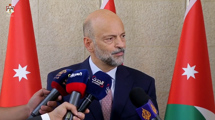 رد رئيس الوزراء على سؤال مراسل الجزيرة حول نية اسرائيل المضي قدما في خطة  الضم .. فيديو