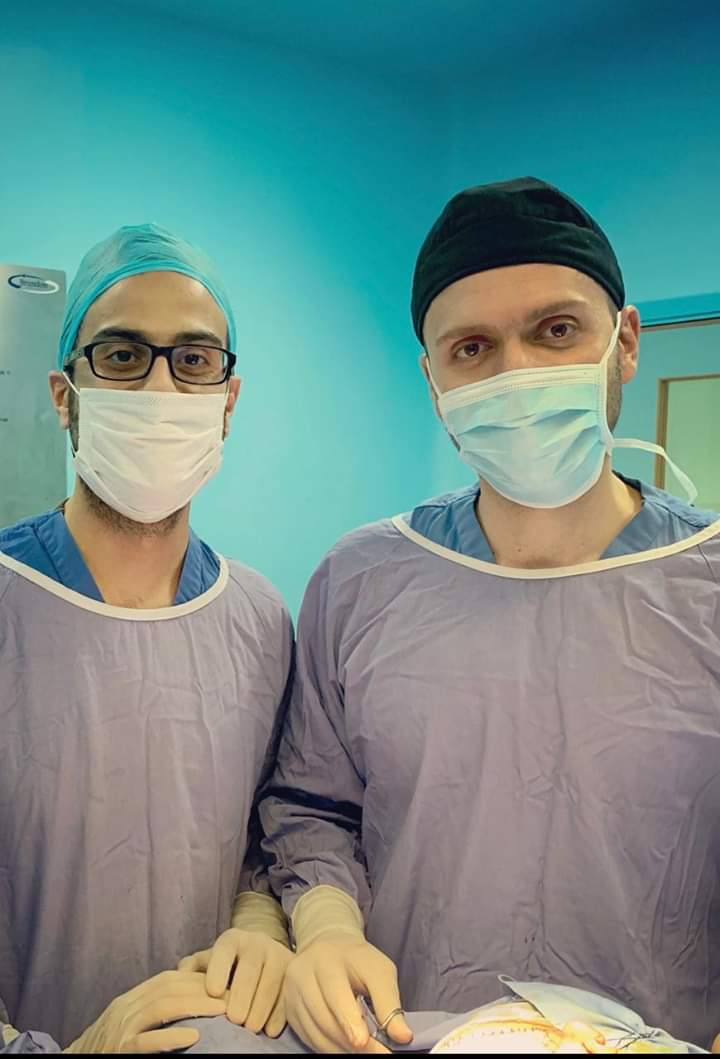 عملية نوعية في مستشفى الملك المؤسس عبدالله الجامعي لمريضة تعاني من عدم القدرة على فتح الفم نهائيا