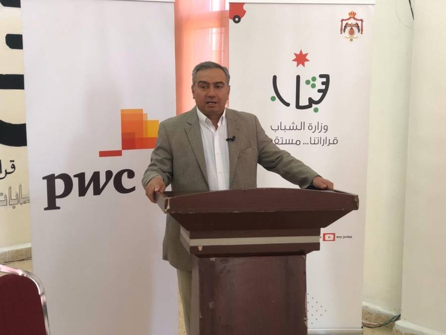 وزير الشباب يرعى حفل إطلاق قاعة حاسوب في  شباب الشونة الشمالية