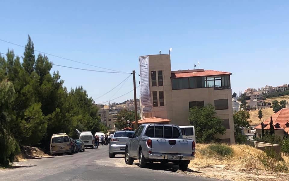 مداهمة مقر نقابة المعلمين في العاصمة وجميع محافظات المملكة