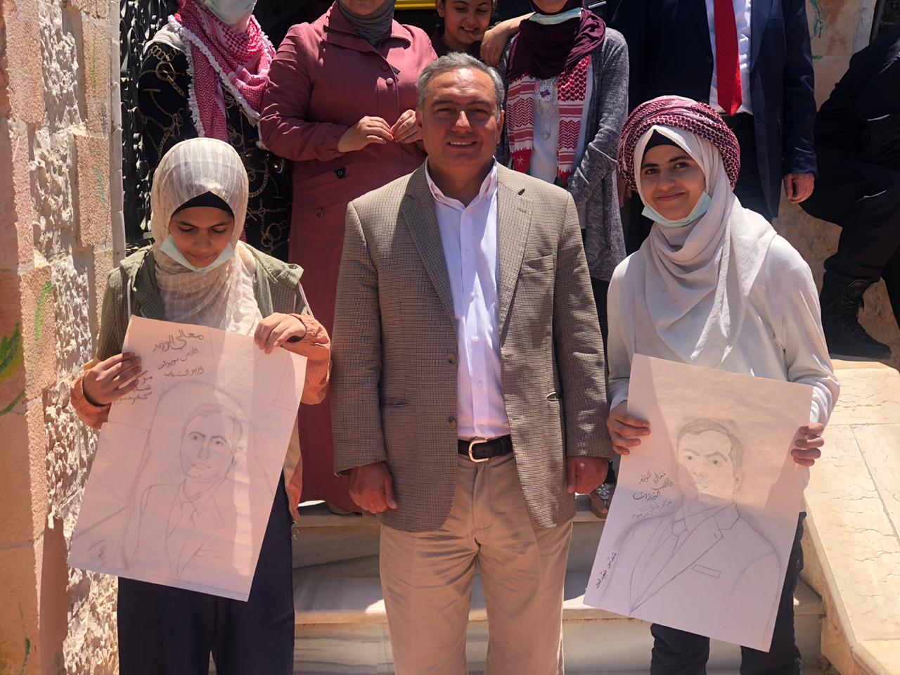 وزير الشباب يتفقد عدداً من المراكز الشبابية في محافظات الشمال