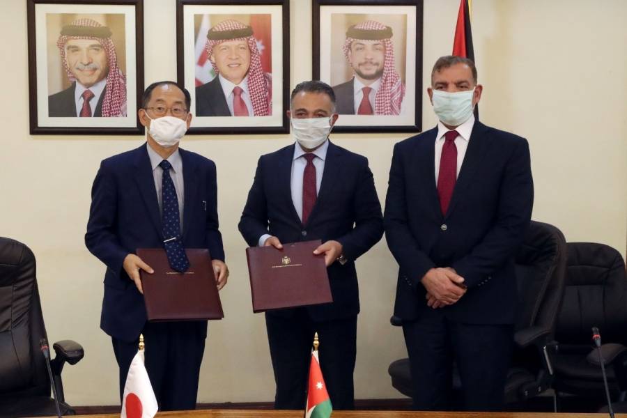 وزير التخطيط : منحة يابانية للمملكة لدعم جهود الصحة العامة ومواجهة فيروس كورونا