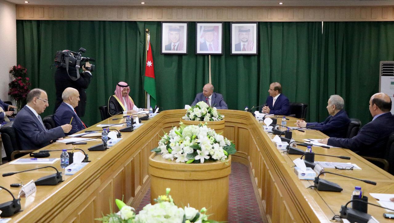 السفير السعودي لدى الأردن يشارك في ملتقى حول مشاركة الأردن في اجتماعات قمة العشرين في الرياض