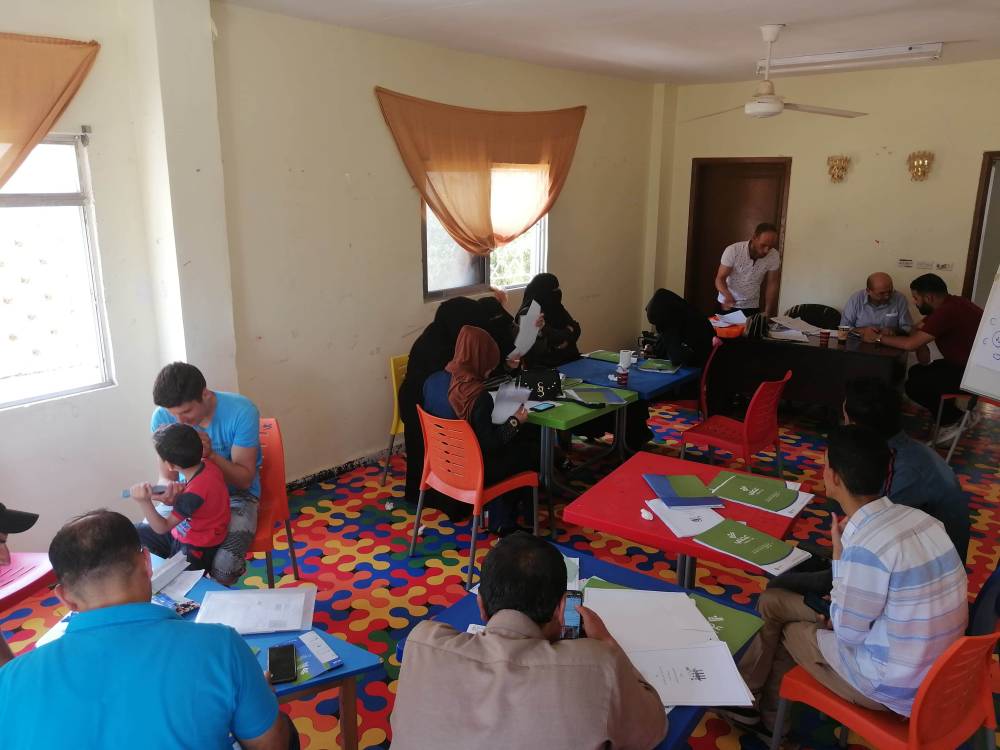 مكتب ومركز تنمية مجتمع محلي القادسية يختتم البرنامج التدريبي لدورة إدارة المشاريع