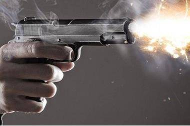 مطلق النار على شقيقاته يسلم نفسه