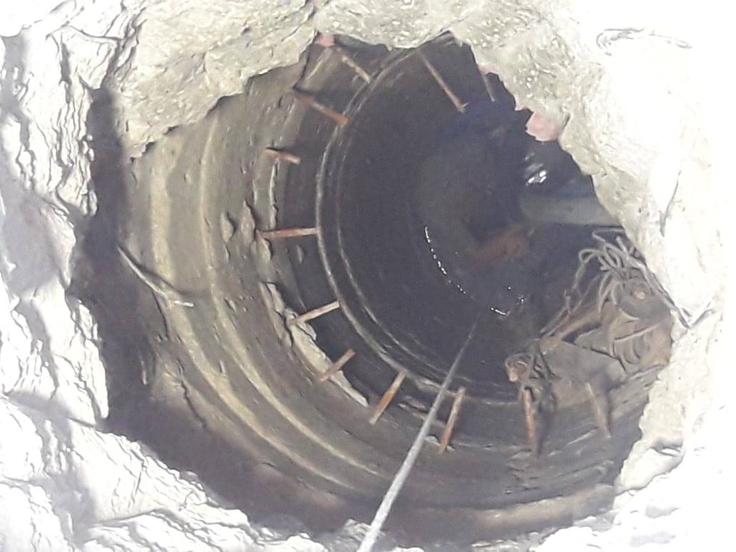 وزارة المياه والري : ضبط بئر مخالف بوادي السير واليات انشائية وتوقيف سائق شاحنة تستخرج البازلت بطريقة مخالفة بالهاشمية