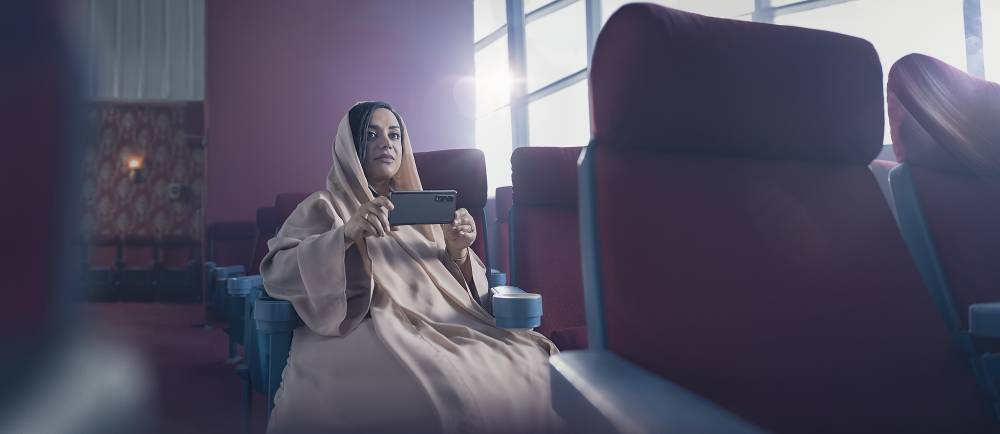 أوبو تطلق حملة اكتشف اللامحدود بالشراكة مع ثلاثة مواھب إماراتیة بارزة