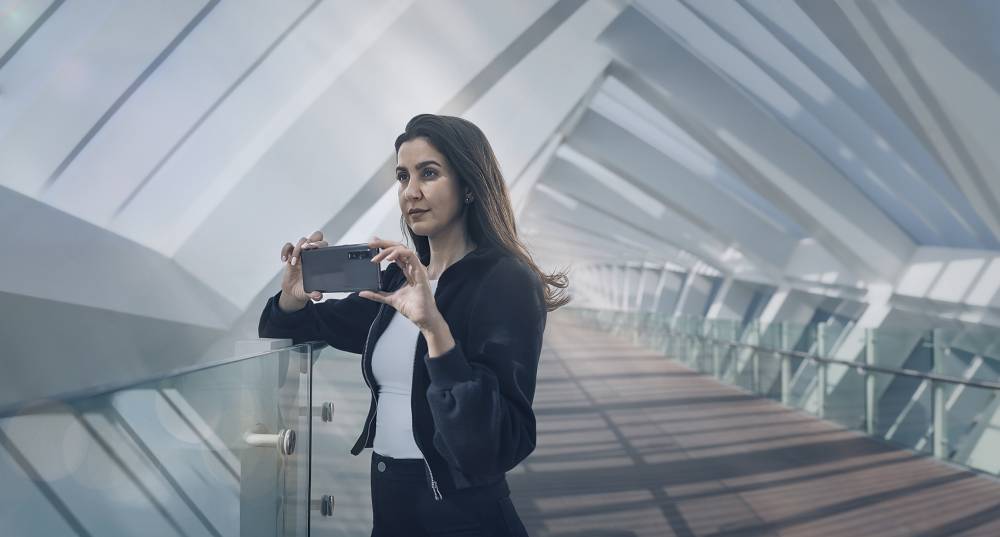 أوبو تطلق حملة اكتشف اللامحدود بالشراكة مع ثلاثة مواھب إماراتیة بارزة