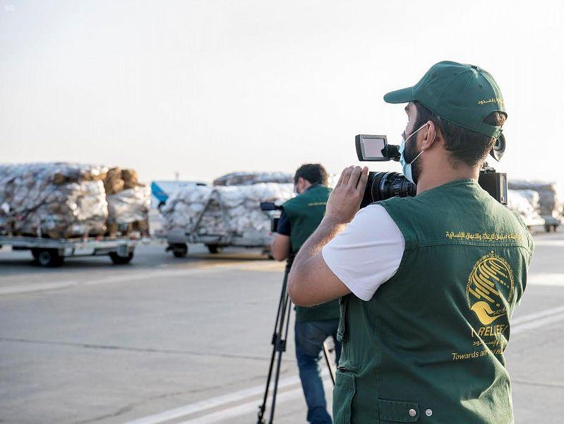 مركز الملك سلمان للإغاثة يُسيّر أولى طلائع الجسر الجوي السعودي للبنان لمساعدة منكوبي الانفجار في مرفأ بيروت