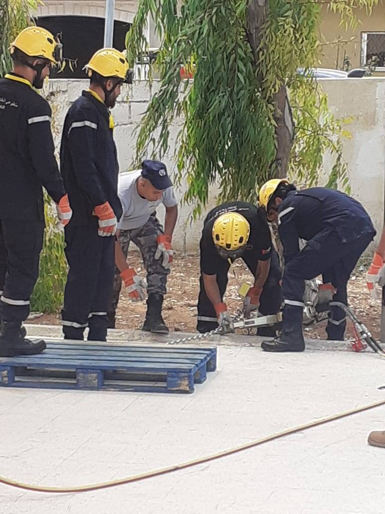 دفاع مدني مادبا يقيم دورة تأسيسية لفريق أهل العزم