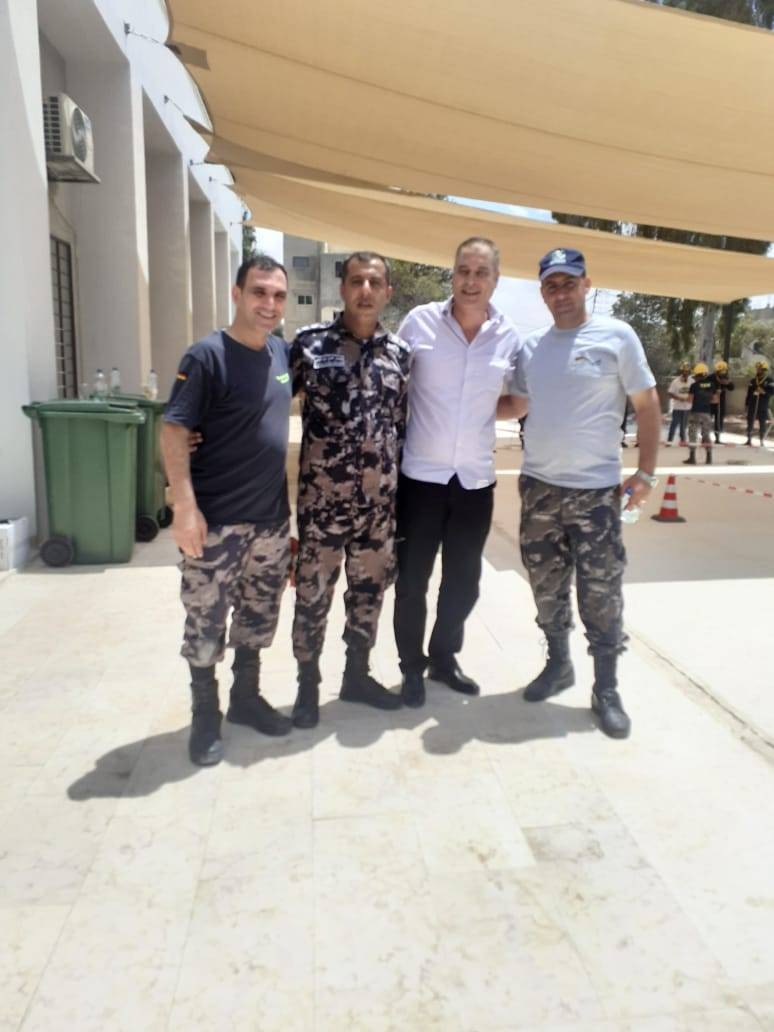 دفاع مدني مادبا يقيم دورة تأسيسية لفريق أهل العزم