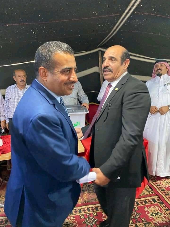 الأستاذ عليان موسى العدوان رئيس اتحاد الكتاب والأدباء يفوز بصندوق الانتخاب لعشيرتي الذوارعة والفوارعه العدوان