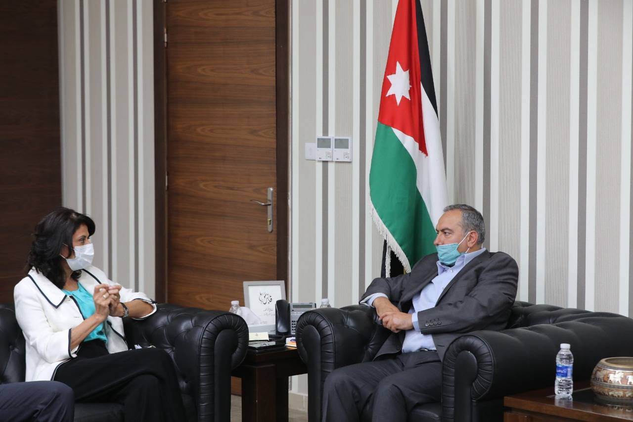 اتفاقية تعاون بين وزارة الشباب ومؤسسة الملك الحسين