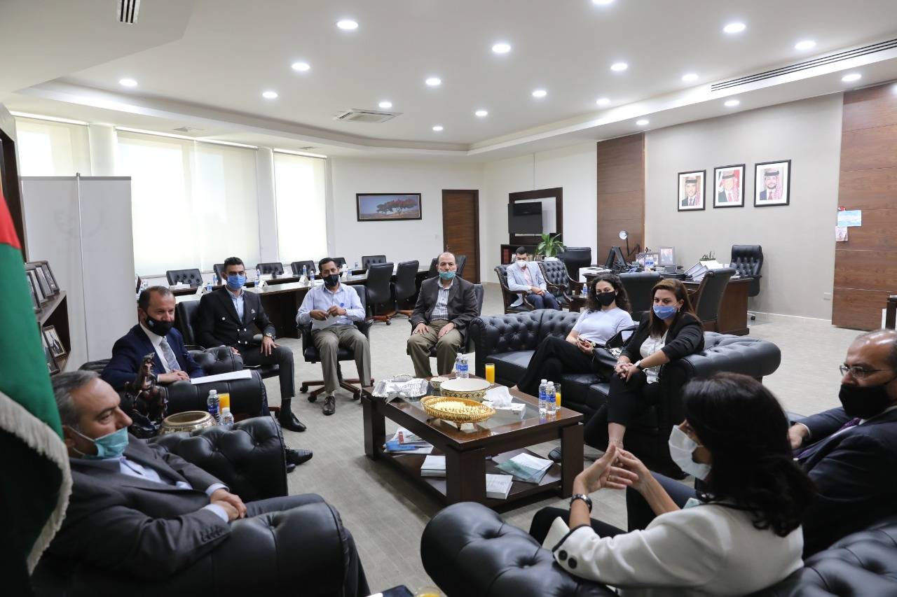 اتفاقية تعاون بين وزارة الشباب ومؤسسة الملك الحسين