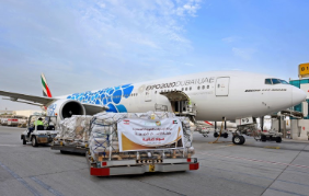 طيران الإمارات تنشئ جسراً جوياً بين دبي ولبنان وتخصص 50 رحلة لنقل مواد الإغاثة