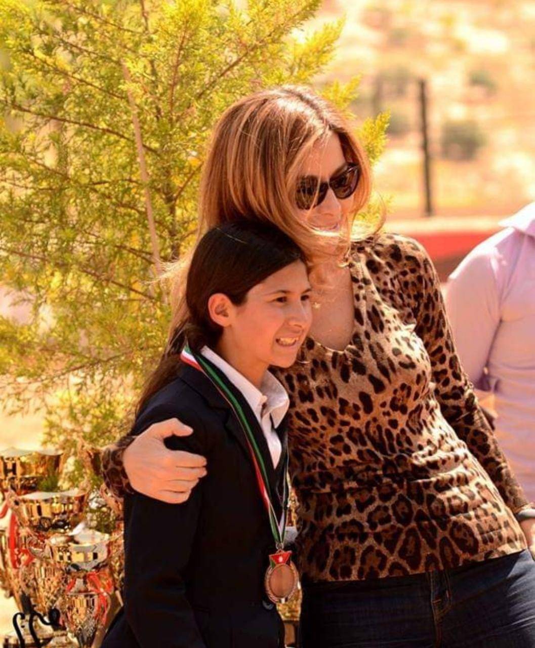 الفارسة سوار وائل طبلت تحقق معدل 99:9٪ في امتحان الثانوية العامة الفرع الأجنبي من مدارس عمان الوطنية